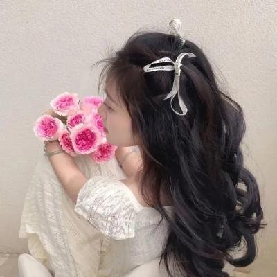 艳女新装